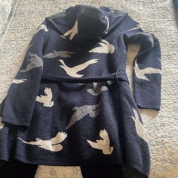 Unique and beautiful wool Anthropologie wrap sweater - Picture 4 of 5